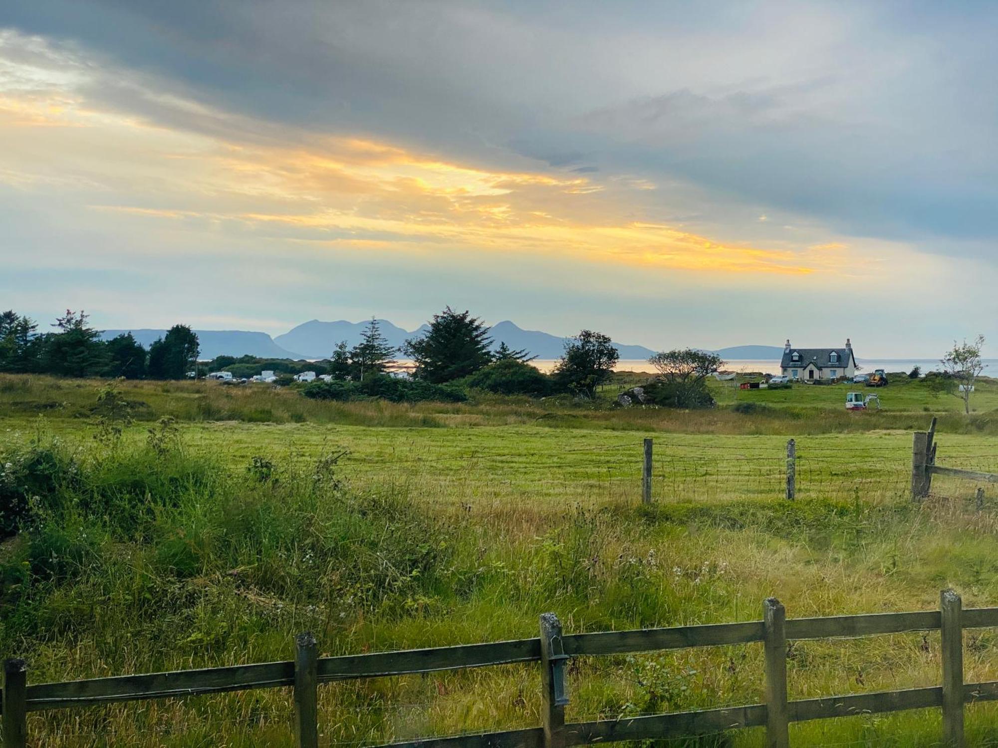 The Sheiling Holiday Home With Gorgeous Views Over The Isles Арисаиг Экстерьер фото